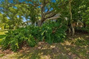 6414 23rd Ave Dr W, Bradenton, FL 34209 - Photo 32