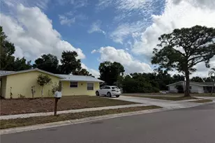 5333 Duncanwood Dr, Sarasota, FL 34232 - Photo 4