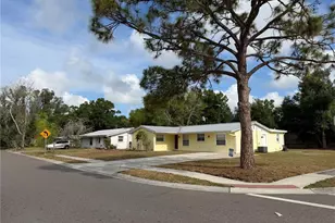 5333 Duncanwood Dr, Sarasota, FL 34232 - Photo 2