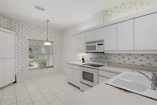 4153 Entrada Ct, Sarasota, FL 34238 - Photo 16