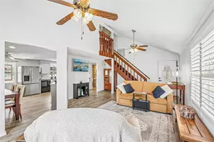 5102 Moeller Ave, Sarasota, FL 34233 - Photo 8