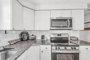 5102 Moeller Ave, Sarasota, FL 34233 - Photo 16