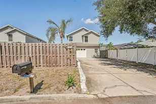 5102 Moeller Ave, Sarasota, FL 34233 - Photo 4