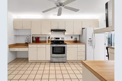948 Winter Garden Drive, Sarasota, FL 34243 - Photo 14