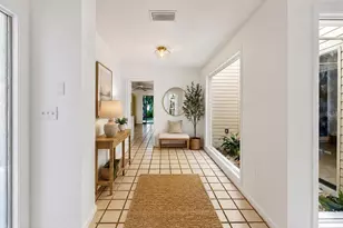 948 Winter Garden Dr, Sarasota, FL 34243 - Photo 8