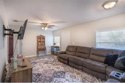 1014 27th Avenue W, Palmetto, FL 34221 - Photo 6