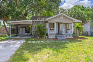1014 27th Ave W, Palmetto, FL 34221 - Photo 2