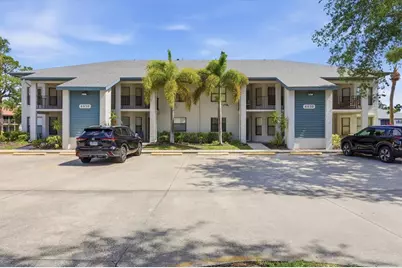 4430 47th Avenue W #202, Bradenton, FL 34210 - Photo 2