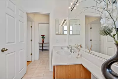 7740 Castleisland Drive, Sarasota, FL 34240 - Photo 38
