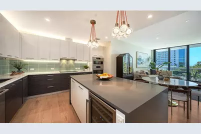300 S Pineapple Avenue #302, Sarasota, FL 34236 - Photo 14