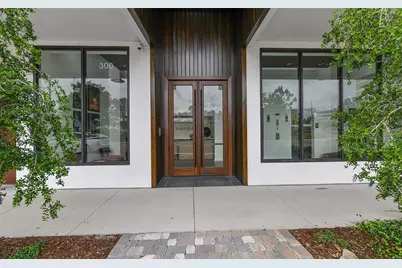 300 S Pineapple Avenue #302, Sarasota, FL 34236 - Photo 4