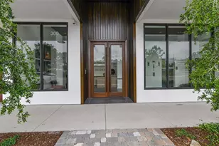 300 S Pineapple Ave, Sarasota, FL 34236 - Photo 4