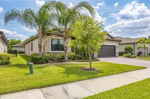 11408 Autumn Leaf Wy, Bradenton, FL 34212 - Photo 2