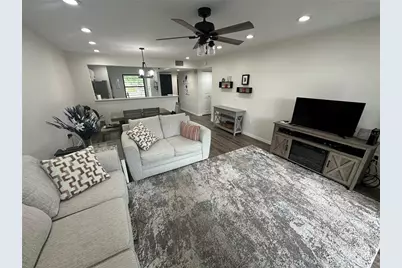 619 Spring Lakes Boulevard, Bradenton, FL 34210 - Photo 8
