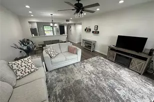 619 Spring Lakes Blvd, Bradenton, FL 34210 - Photo 8