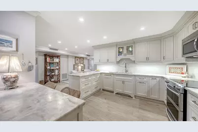 101 Benjamin Franklin Drive #85 & 86, Sarasota, FL 34236 - Photo 10