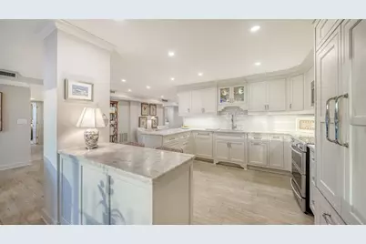 101 Benjamin Franklin Drive #85 & 86, Sarasota, FL 34236 - Photo 10