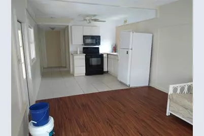 205 52nd Avenue Drive W, Bradenton, FL 34207 - Photo 2