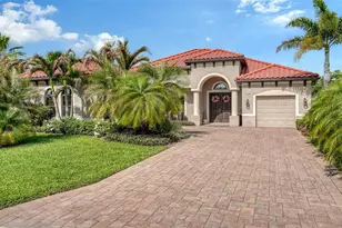 1043 145th St Cir NE, Bradenton, FL 34212 - Photo 2