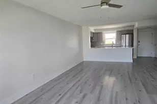 1300 N Portofino Dr, Sarasota, FL 34242 - Photo 24