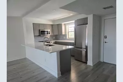 1300 N Portofino Drive #406, Sarasota, FL 34242 - Photo 6