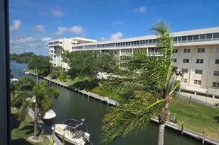 1300 N Portofino Dr, Sarasota, FL 34242 - Photo 30