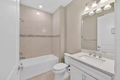 18025 Harwich Place, Bradenton, FL 34202 - Photo 12