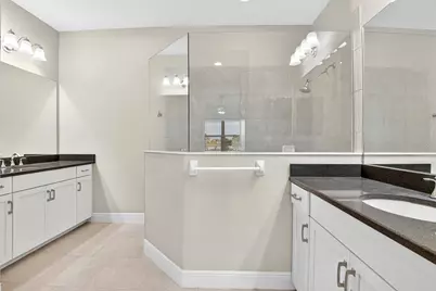 4417 Amalfi Avenue, Sarasota, FL 34243 - Photo 26