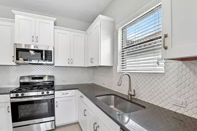 4417 Amalfi Avenue, Sarasota, FL 34243 - Photo 34