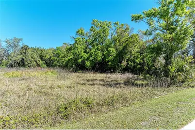 4007 45th Street E, Bradenton, FL 34208 - Photo 8
