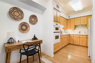 1800 Benjamin Franklin Dr, Sarasota, FL 34236 - Photo 14