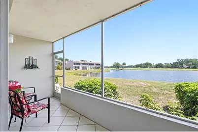 7271 W Country Club Drive N #122, Sarasota, FL 34243 - Photo 4