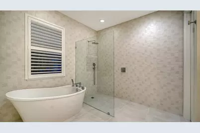 7700 Sandhill Lake Drive, Sarasota, FL 34241 - Photo 30