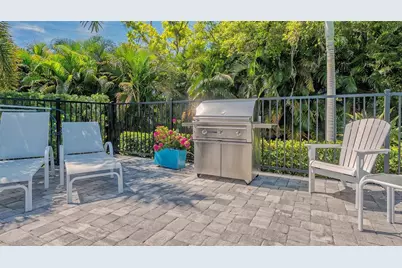 7700 Sandhill Lake Drive, Sarasota, FL 34241 - Photo 46