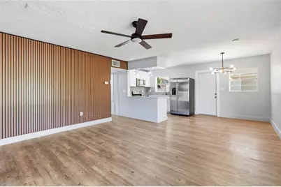 2827 22nd Street W, Bradenton, FL 34205 - Photo 2