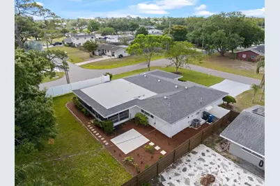 1169 Carmella Circle, Sarasota, FL 34243 - Photo 6