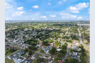 1169 Carmella Circle, Sarasota, FL 34243 - Photo 8