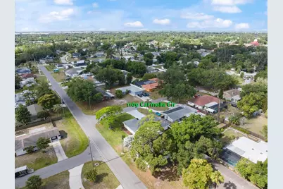 1169 Carmella Circle, Sarasota, FL 34243 - Photo 10