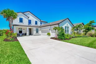 10192 Milky Way Cir, Sarasota, FL 34241 - Photo 2