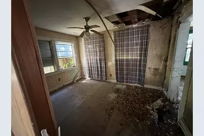 2026 Seminole Boulevard S, Saint Petersburg, FL 33705 - Photo 4