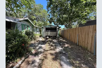 2026 Seminole Boulevard S, Saint Petersburg, FL 33705 - Photo 2