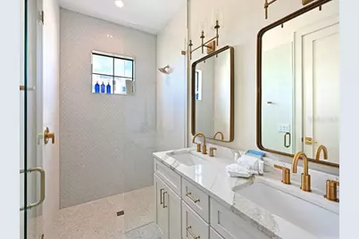 2209 Avenue B, Bradenton Beach, FL 34217 - Photo 22