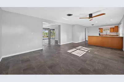 7464 Cass Circle, Sarasota, FL 34231 - Photo 6