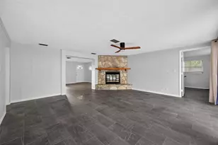7464 Cass Cir, Sarasota, FL 34231 - Photo 14