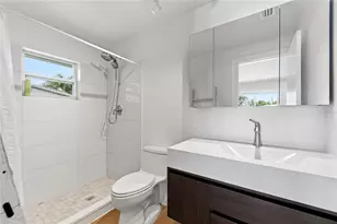 2513 Croton Ave, Sarasota, FL 34239 - Photo 28