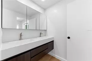 2513 Croton Ave, Sarasota, FL 34239 - Photo 38
