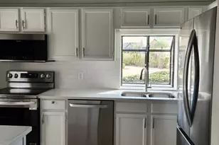 3466 Beekman Pl, Sarasota, FL 34235 - Photo 6