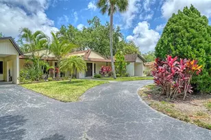 2247 Bispham Rd, Sarasota, FL 34231 - Photo 36