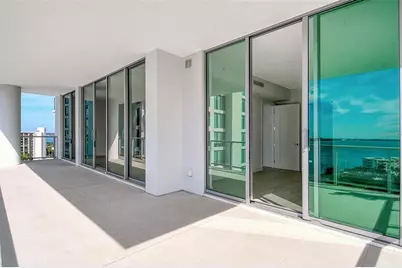 301 Quay Commons #1011, Sarasota, FL 34236 - Photo 6