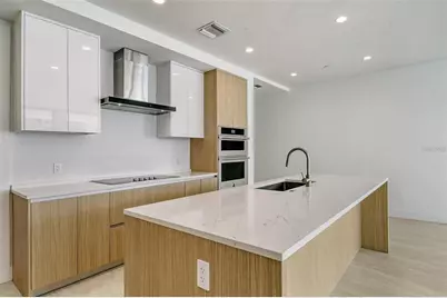 301 Quay Commons #1011, Sarasota, FL 34236 - Photo 20